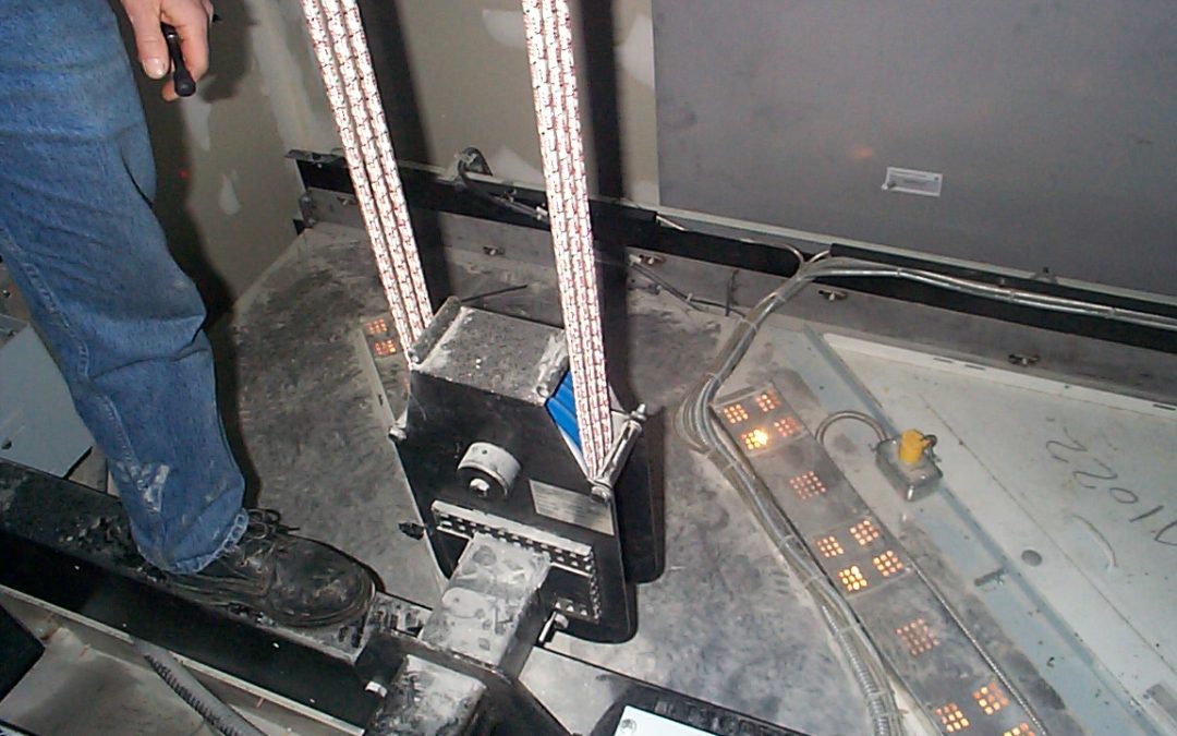 Elevator design with plastic sheaves and Kevlar roping